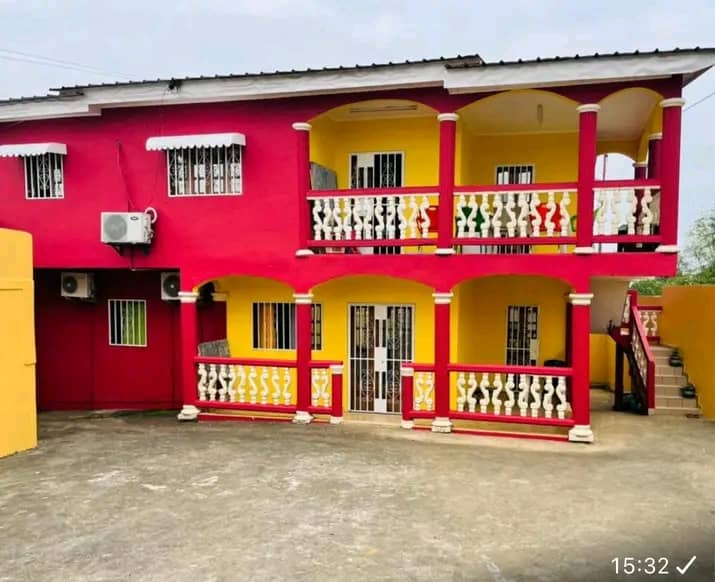 Vend bâtiment R+1 constitué de 4 appartements